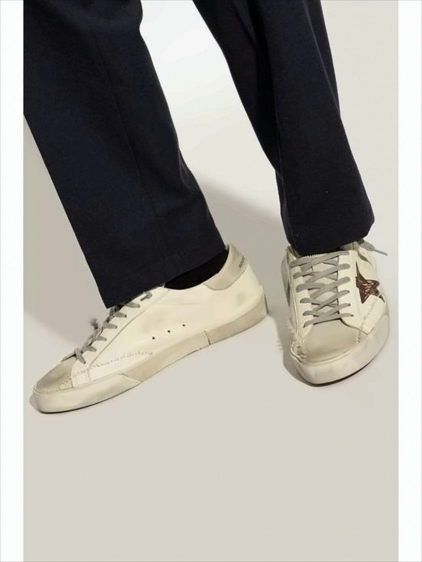 Golden Goose Vintage-Inspired Low-Top Sneakers With Distressed Detailing