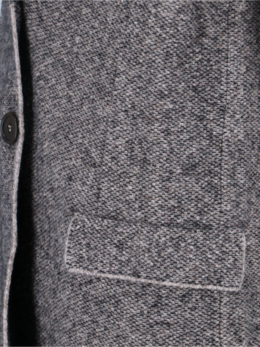 Giorgio Armani Tailored Grey Jacket With Structured Collar And Modern Design
