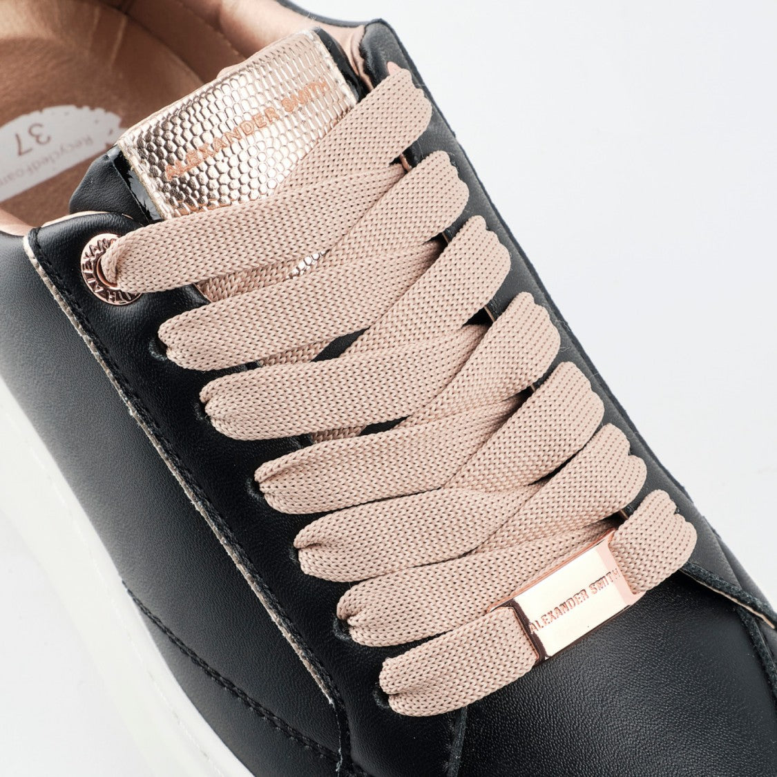 Alexander Smith Black Vegan Sneakers With Pink Platinum Spur