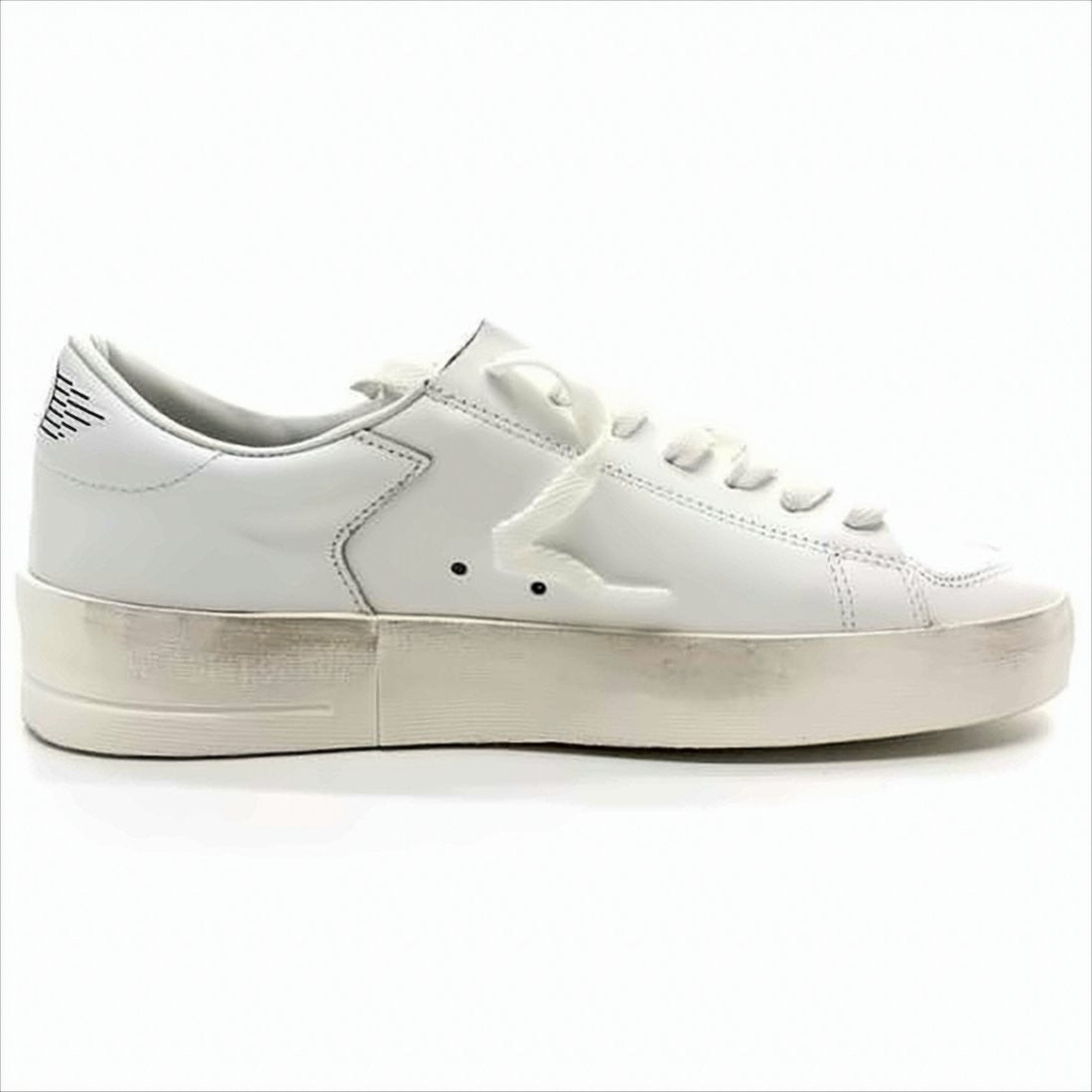 Golden Goose Low-Top Sneakers With Subtle Star Detail
