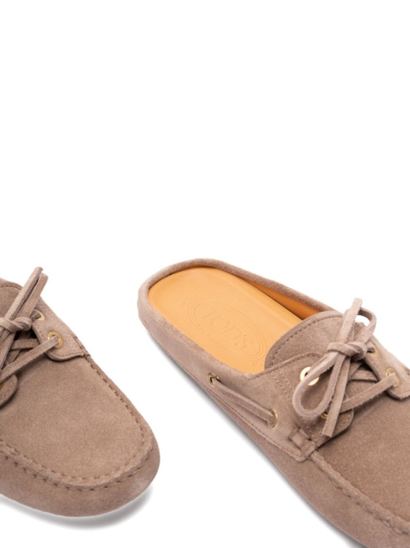 Tod's Slip-On Loafers In Soft Calf Leather With Decorative Lace Bow