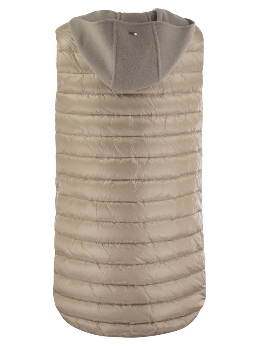 Herno Sleeveless Coat With Hood And Concealed Buttons