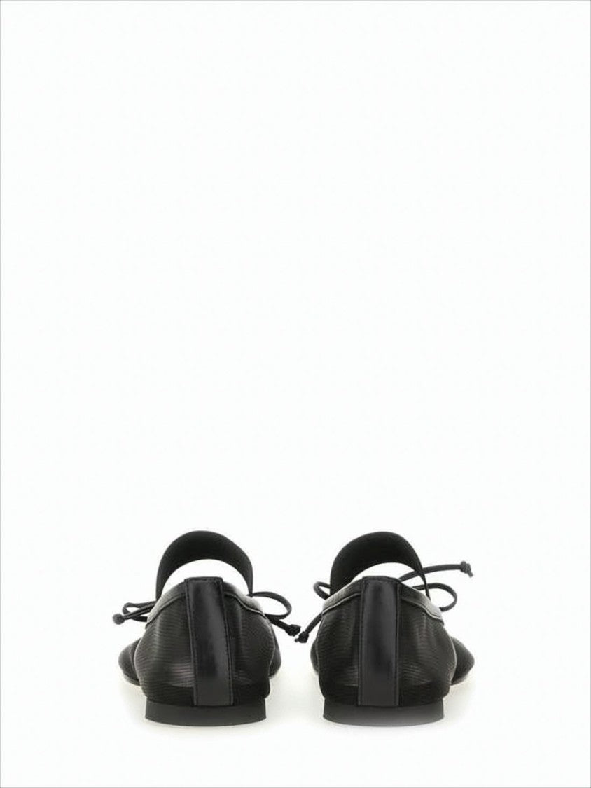 Mm6 By Maison Margiela Pointed Toe Black Flats With Bow Detail