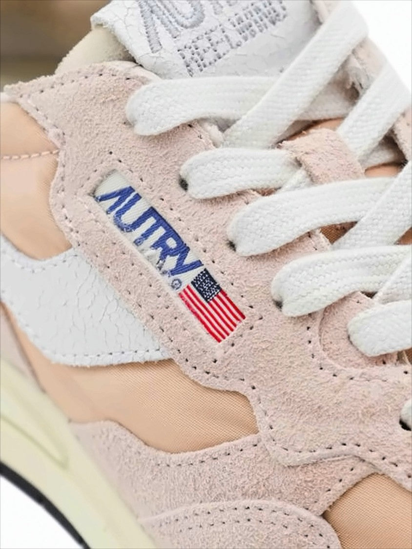 Autry Low-Top Sneakers With Vintage Sporty Aesthetic