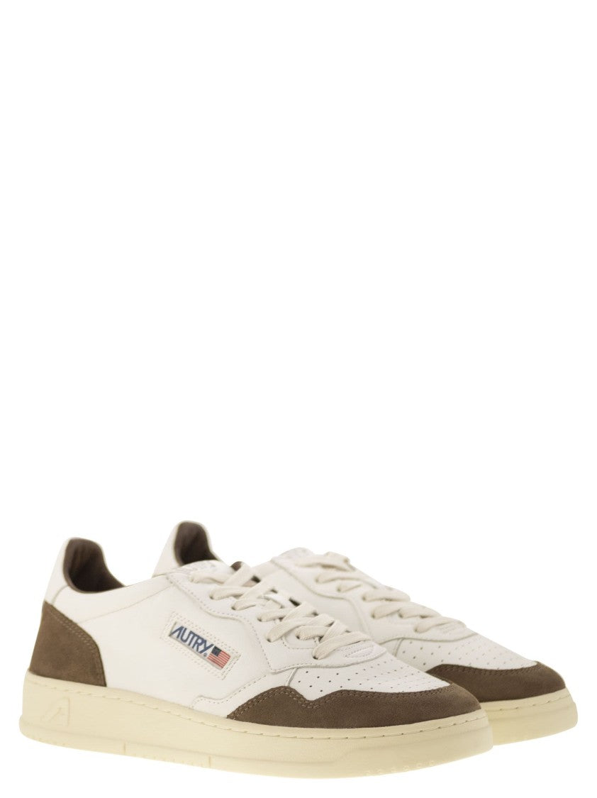 Autry Medalist Low - Sneakers In Goatskin And Suede