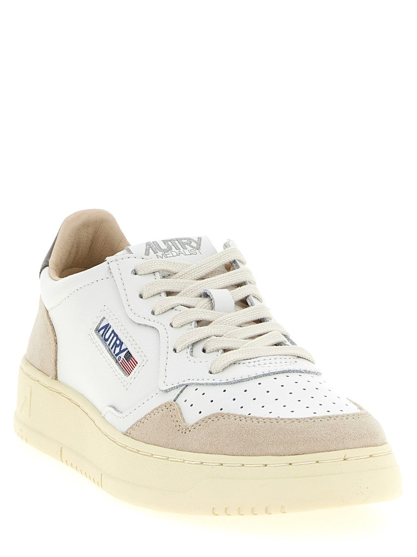Autry 'Medalist Low' Sneakers