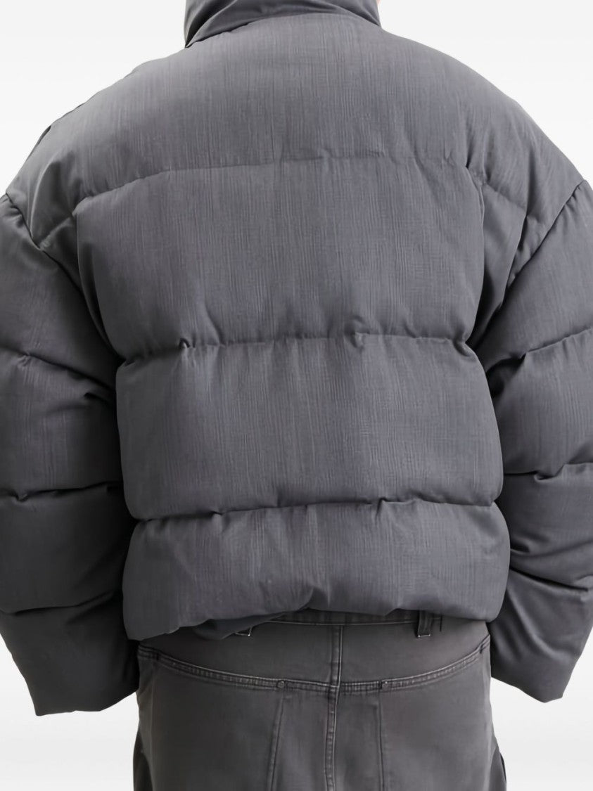 Entire Studios Boxy Cropped Grey Down Jacket With Concealed Closure And Textured Fabric