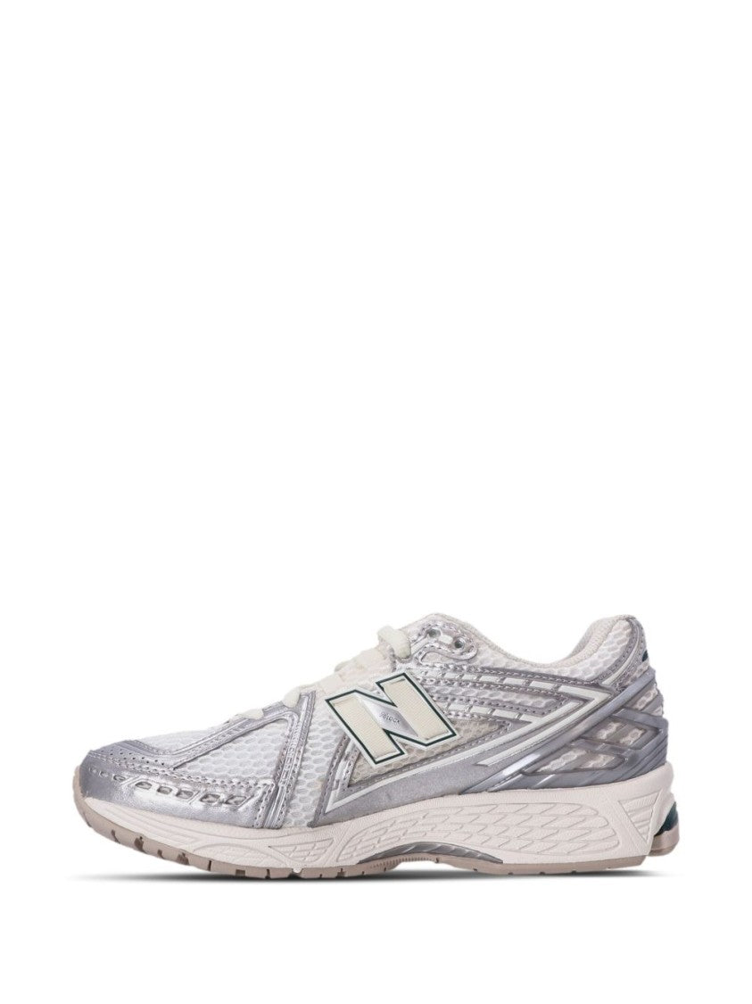 New Balance Dynamic Mesh Sneakers With Silver Accents
