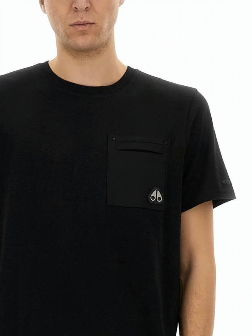 Moose Knuckles Black Cotton T-Shirt With Subtle Logo Detail