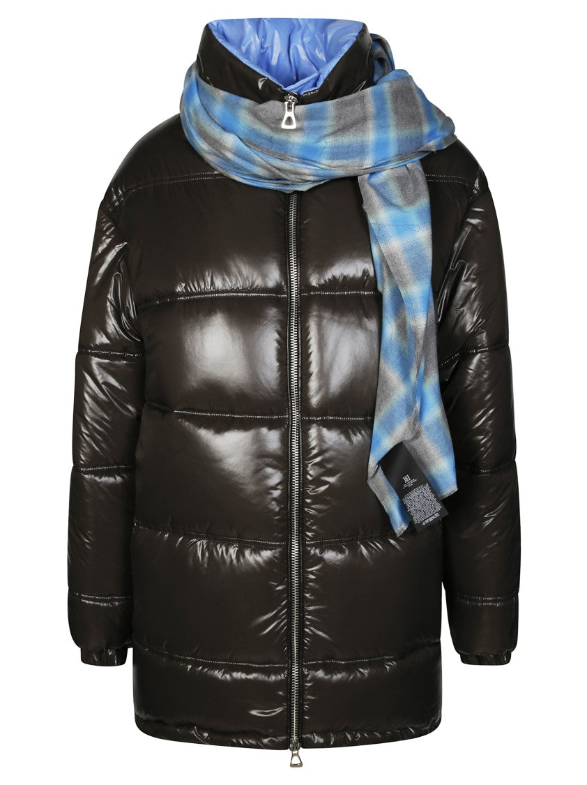 Marbell Fitted Black Jacket With Lightweight Design