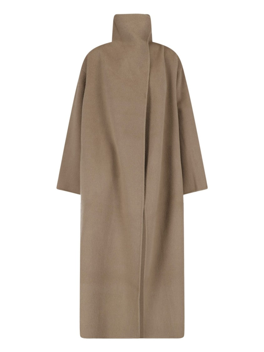 Almada Double-Breasted Kaity Coat In Soft Wool And Cashmere Blend