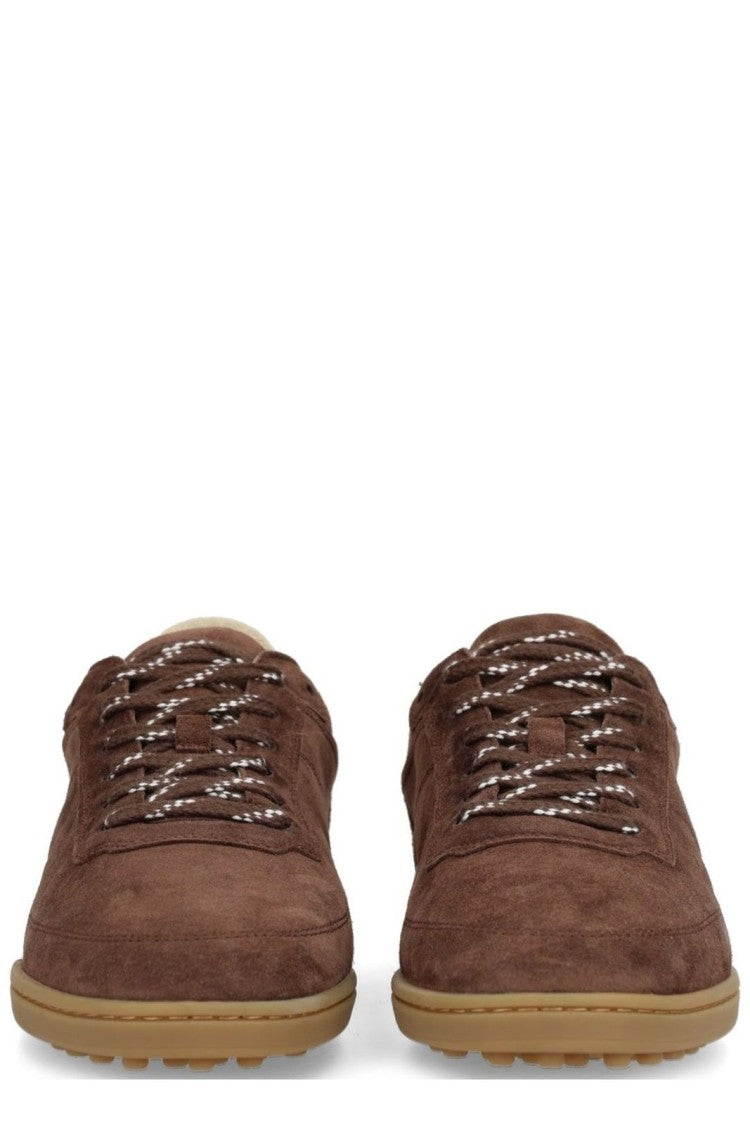 A.P.C. Minimalist Low-Profile Sneakers With Contrasting Laces