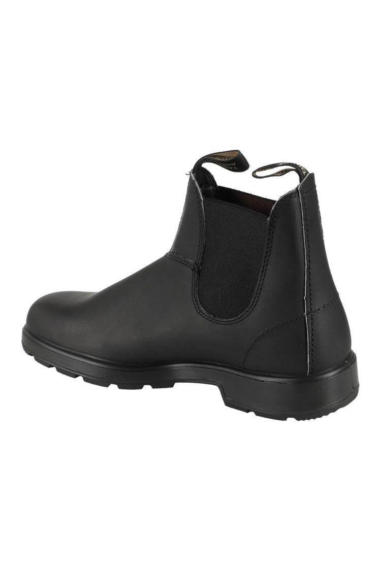 Blundstone Black Leather Boot With Elastic Side Panels