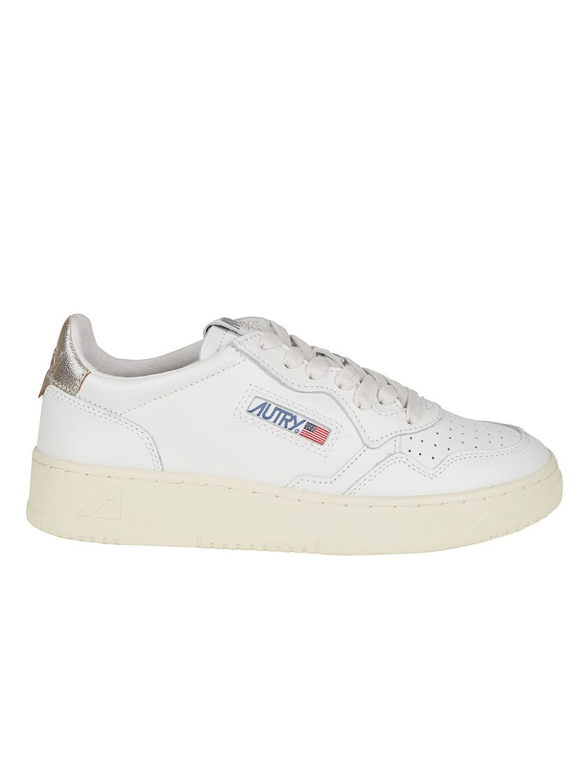 Autry Medalist Low Perforated Cow Leather Sneakers