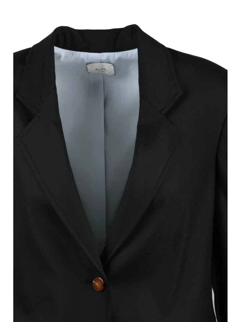 Alysi Fitted Black Blazer With Tailored Silhouette And Notched Lapels
