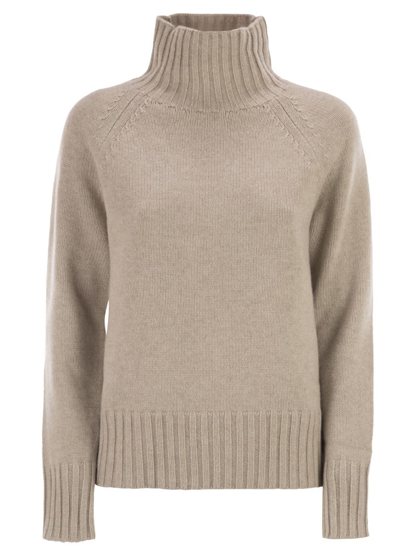 Max Mara Turtleneck In Wool And Cashmere Yarn