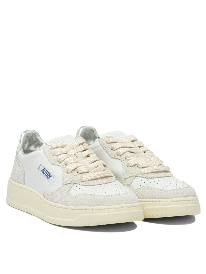 Autry "Medalist Low" Sneakers