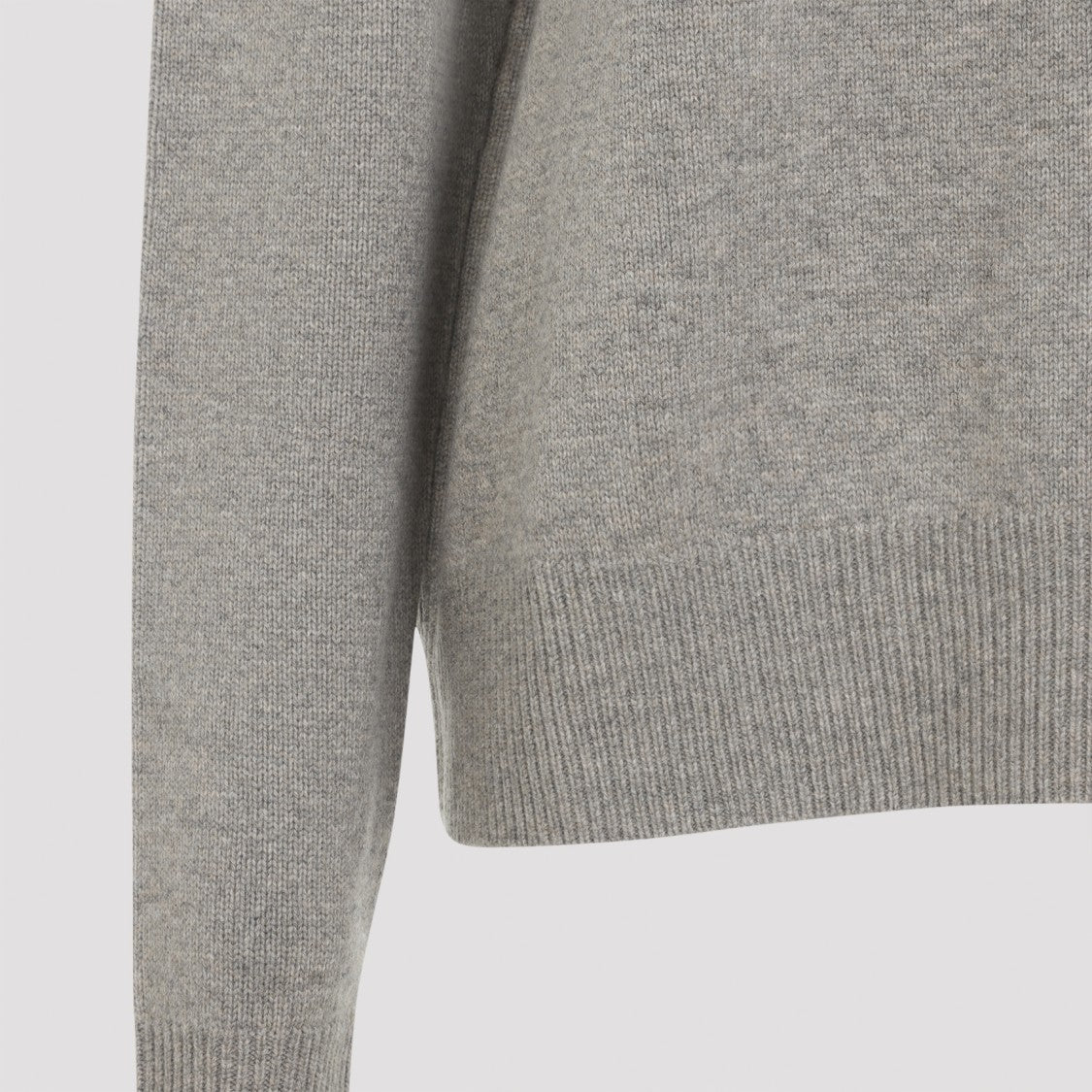 The Frankie Shop Relaxed Fit Crew Neck Sweater In Luxurious Wool-Cashmere Blend