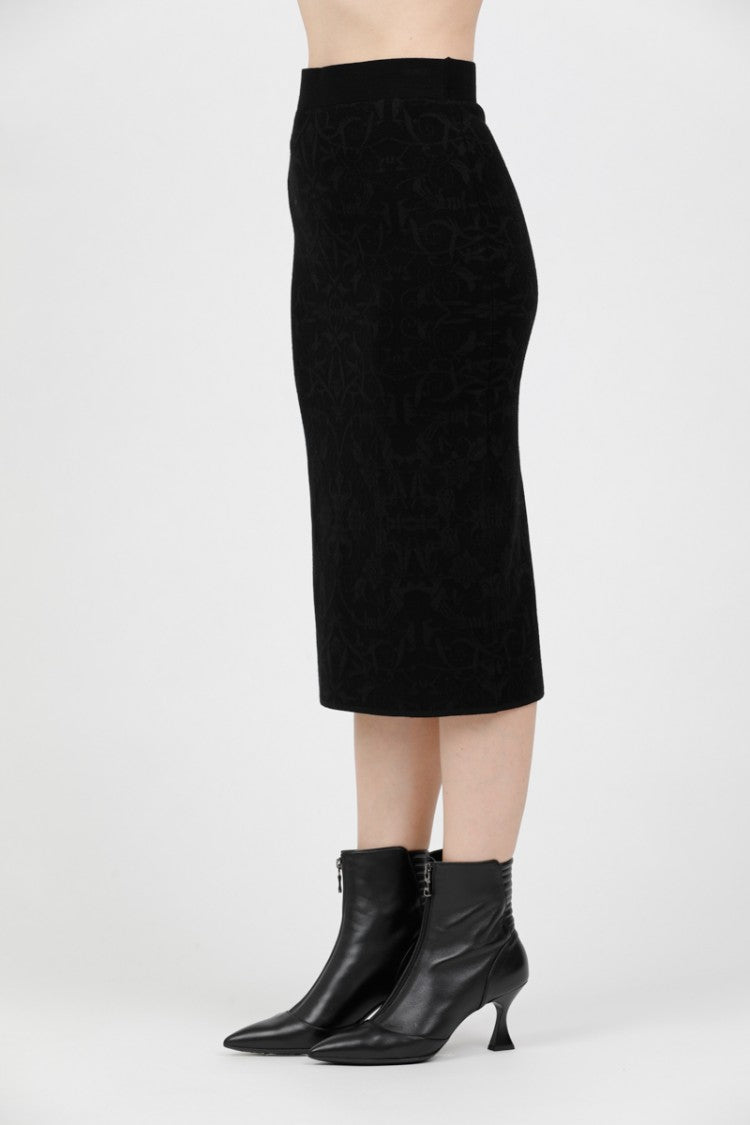 Max Mara Fitted Black Midi Skirt