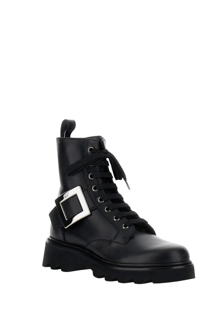 Roger Vivier Pointed Toe Black Boots With Sturdy Heel