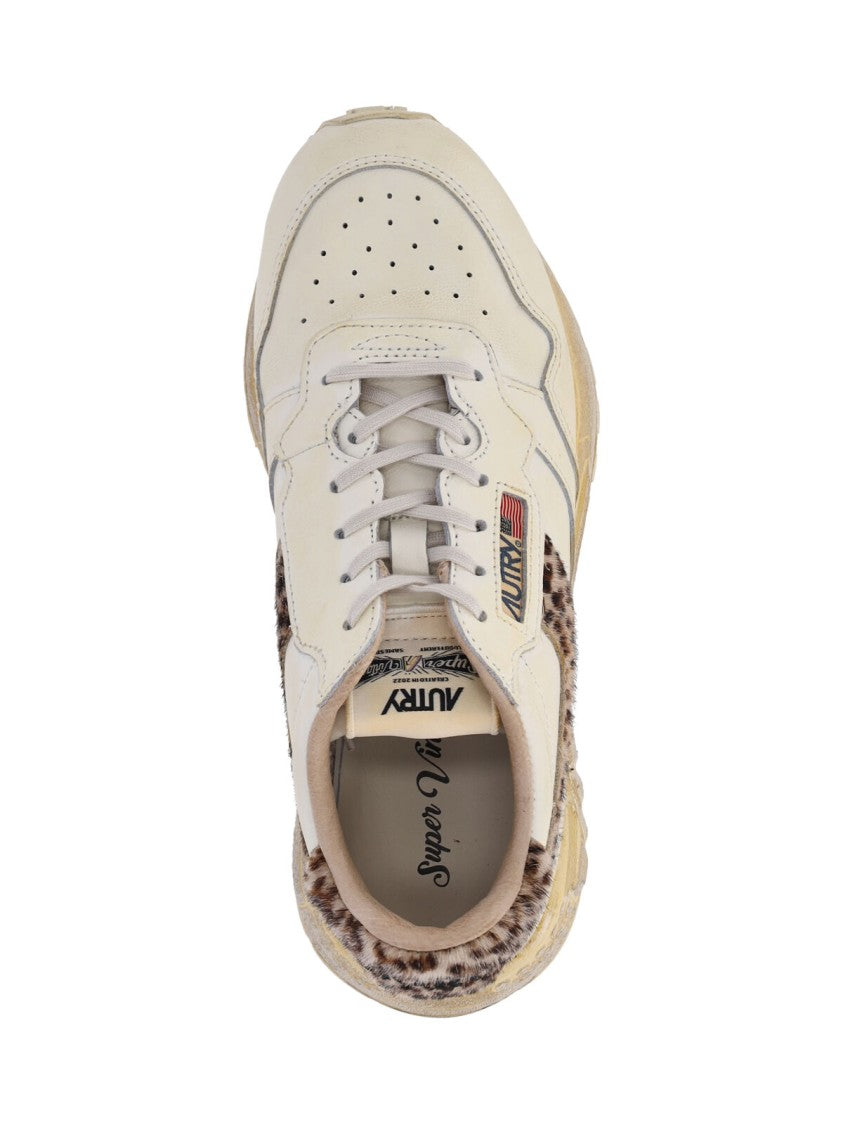 Autry Cream Leather Reelwind Low Sneakers