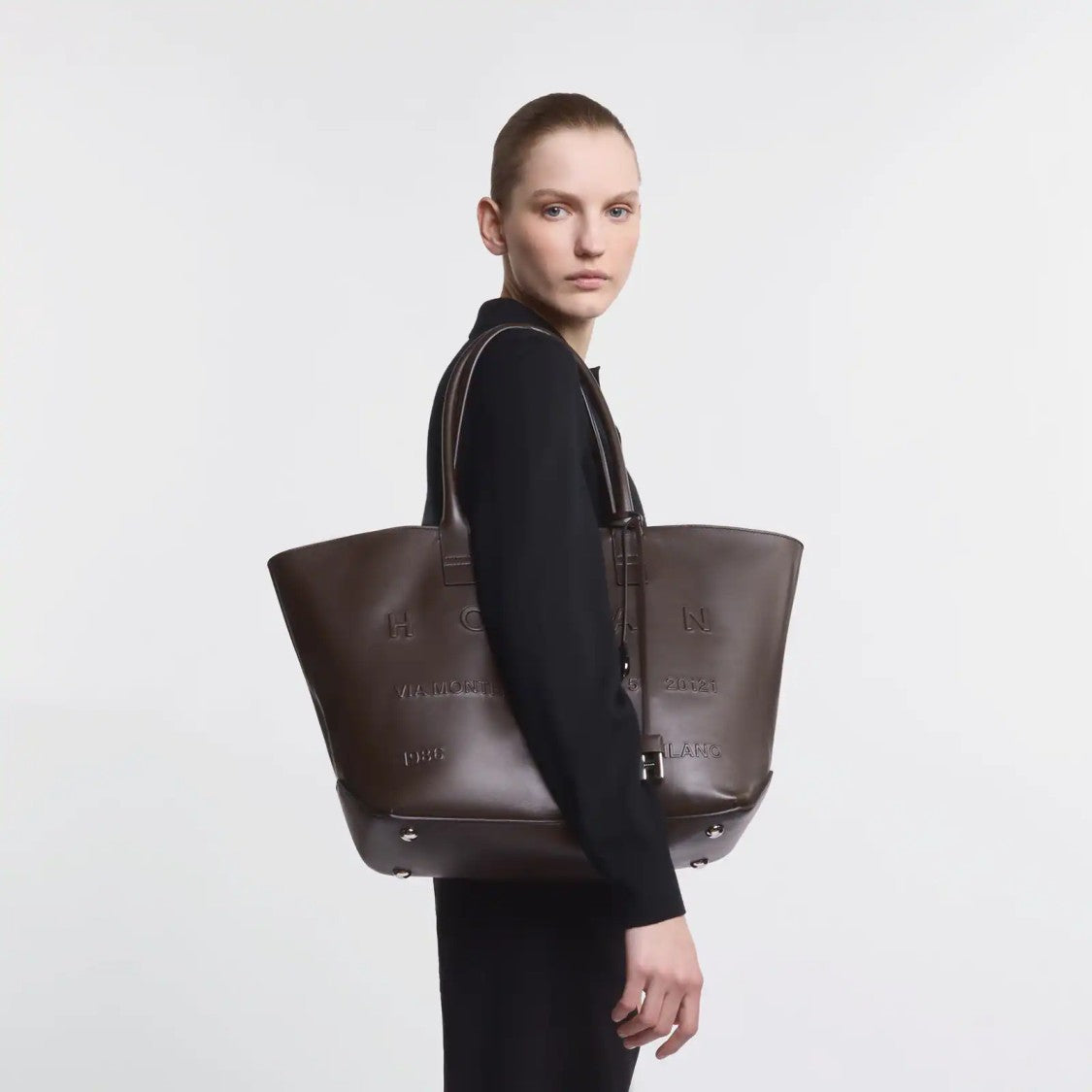 Hogan Spacious Palissandro Leather Tote With Embossed Branding