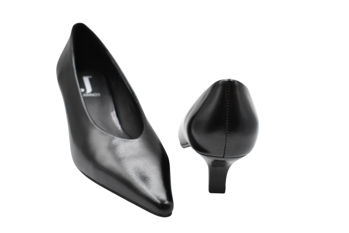 Jeannot Low-Heeled Black Shoes With Pointed Toe