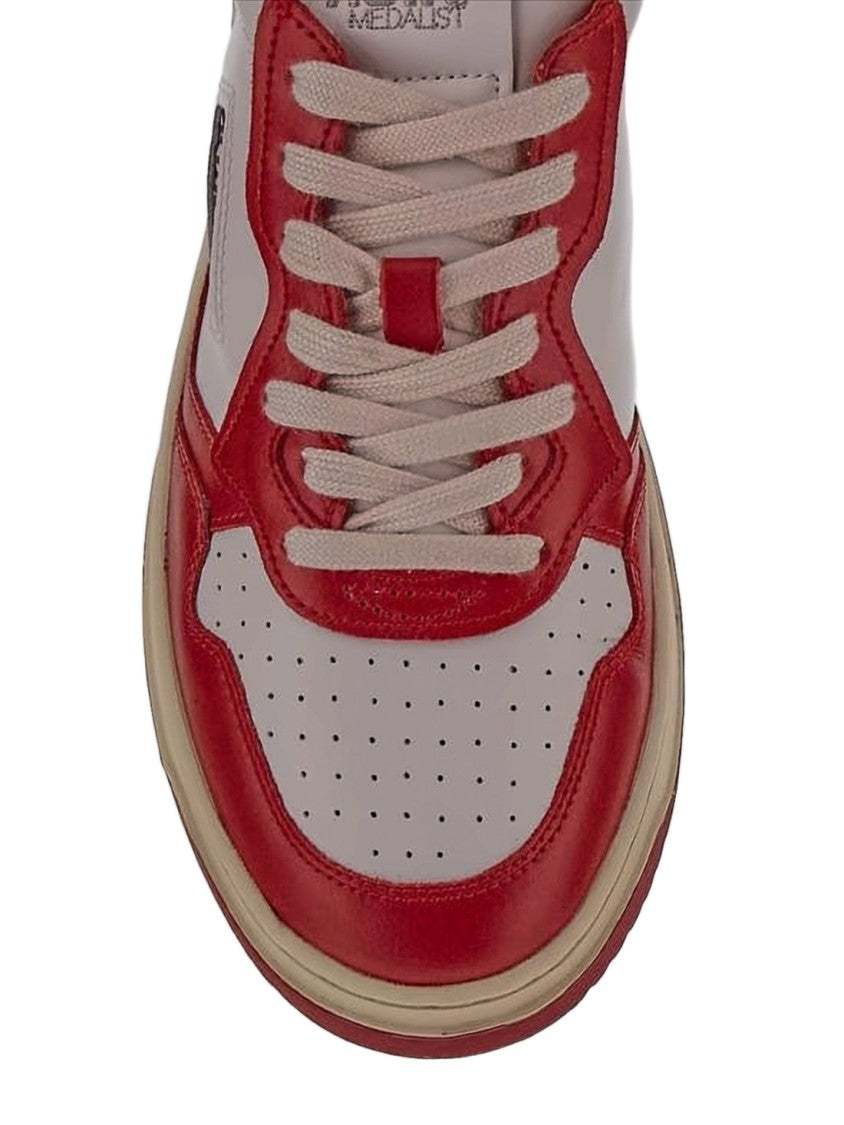 Autry Classic Low-Top Sneakers With Bold Red Overlays