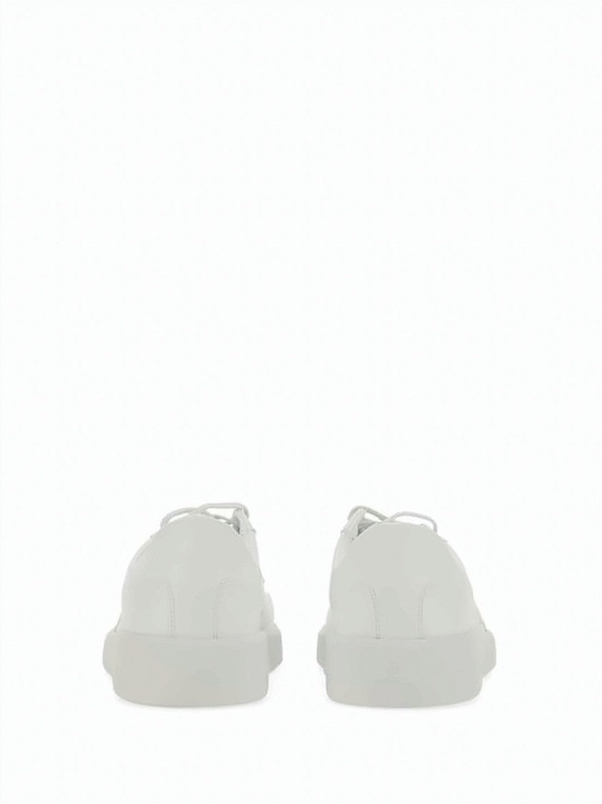 Golden Goose Smooth Upper Low-Top Sneakers With Star Detailing