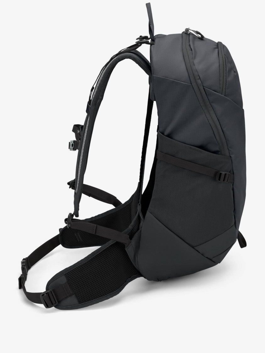 Jack Wolfskin Black Astro Vent 24 Compact Backpack