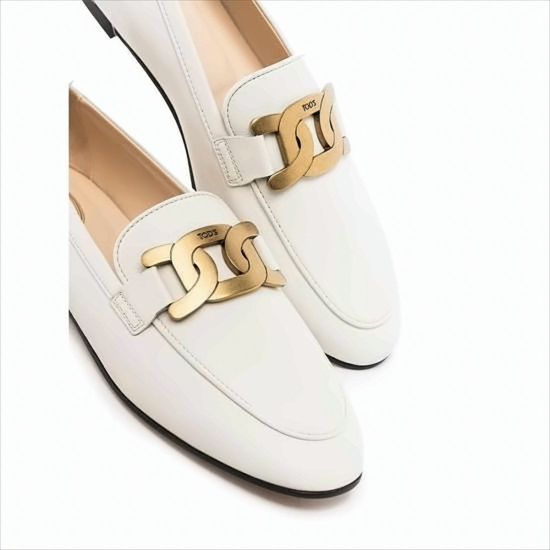 Tod's Sleek White Leather Loafers With Gold-Tone Chain Detail