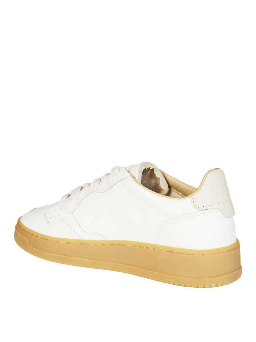 Autry White Medalist Low Leather Sneakers