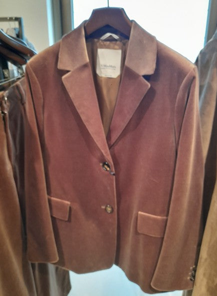 Max Mara Tailored Brown Velvet Jacket With Notched Lapel