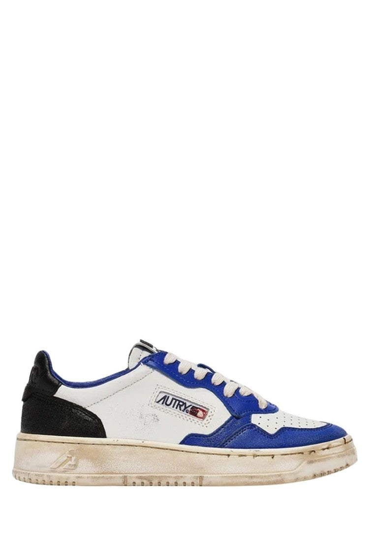 Autry Super Vintage Low Sneaker In White & Blue
