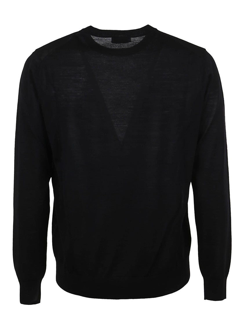 Ballantyne Round Neck Pullover With Ribbed Detailing And Classic Silhouette