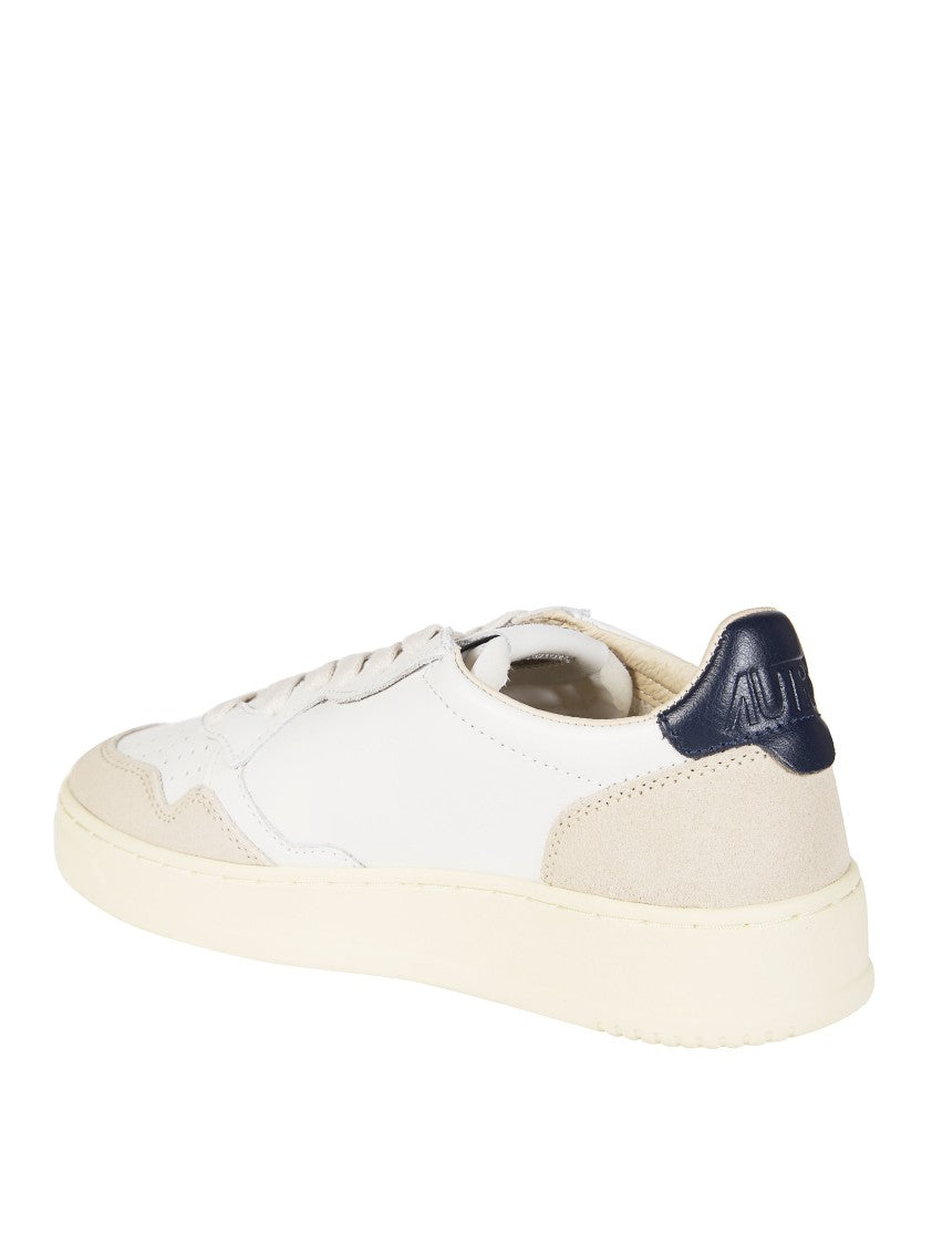 Autry White Medalist Low Ls28 Sneakers