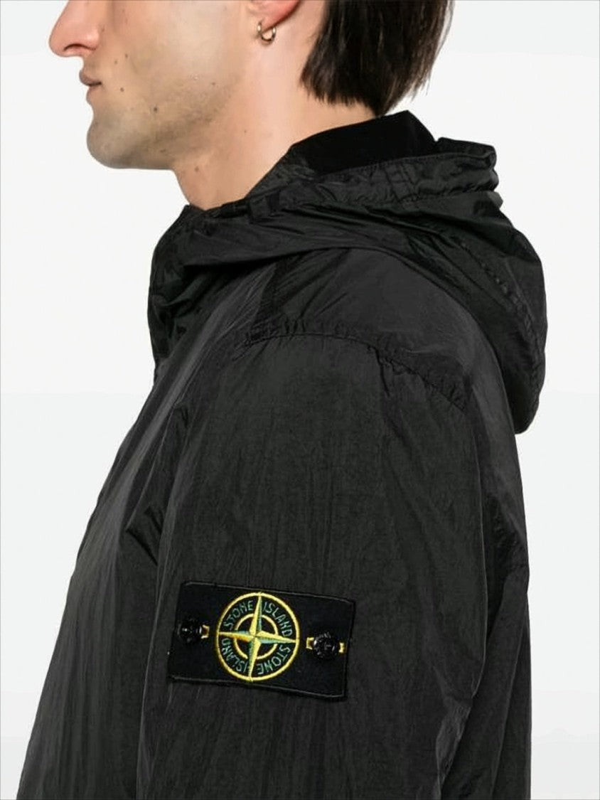 Stone Island Minimalist Black Hooded Jacket With Distinctive Patch