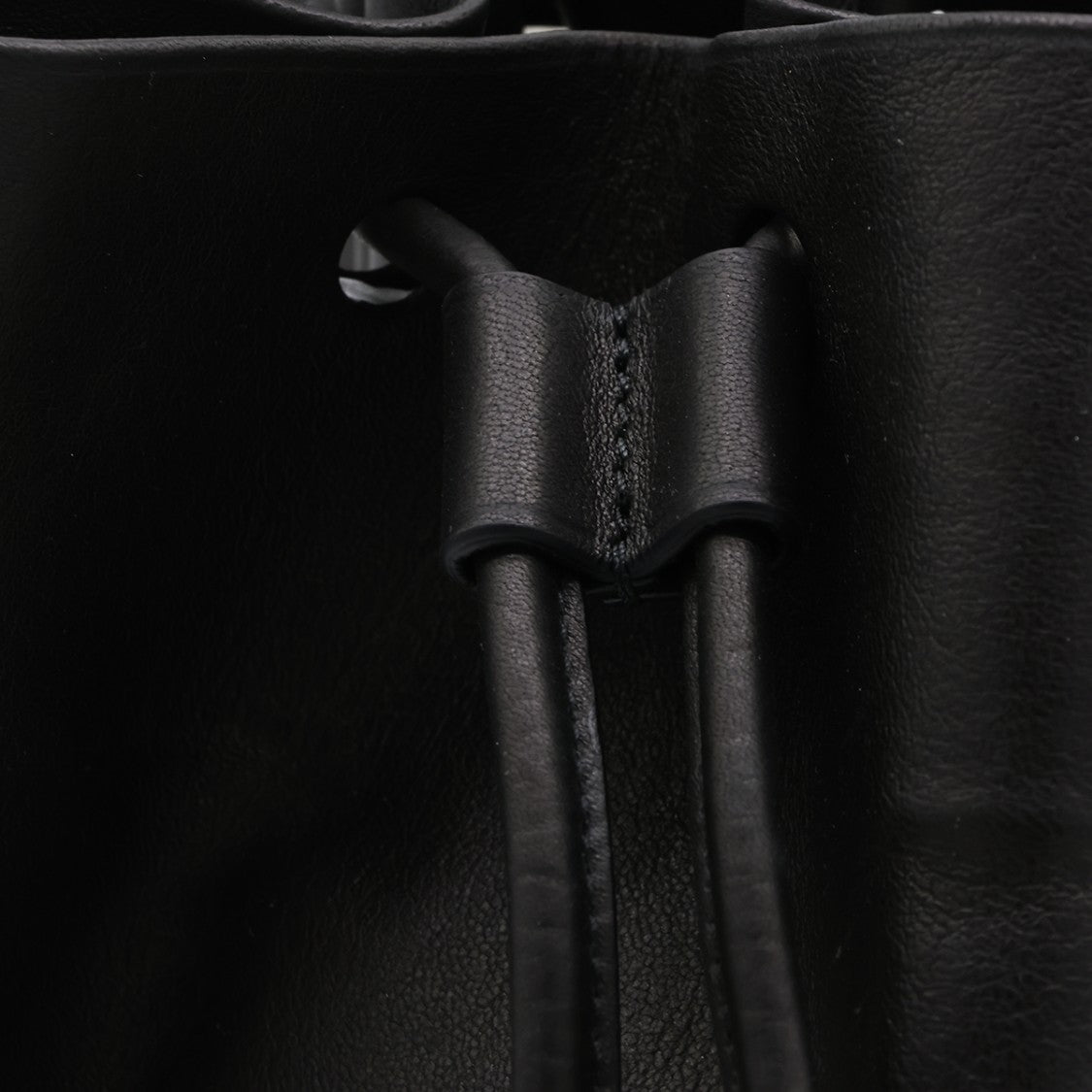 Uma Wang Minimalist Slouchy Drawstring Shoulder Bag