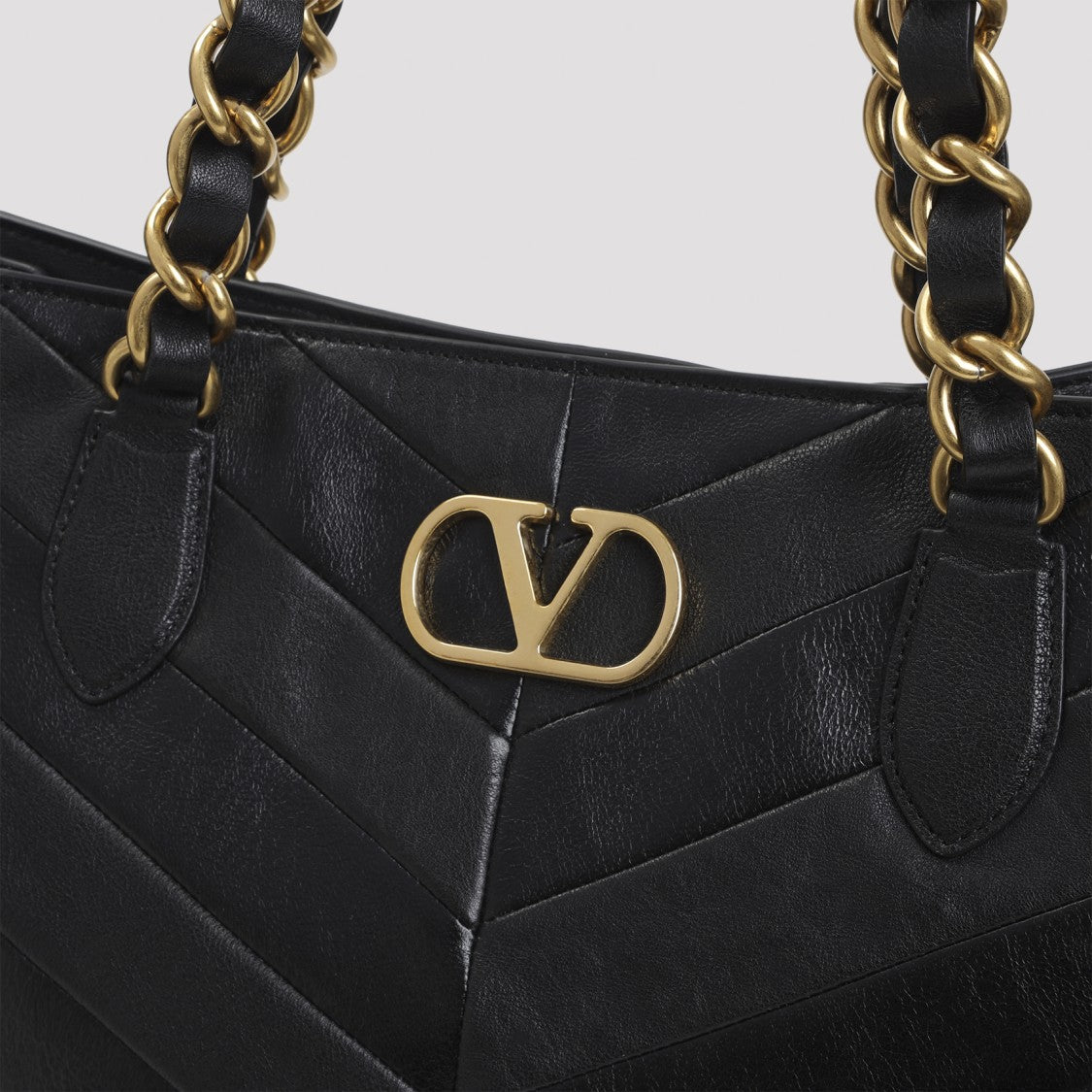 Valentino Garavani Chevron-Quilted Shopper Bag With Chain Straps