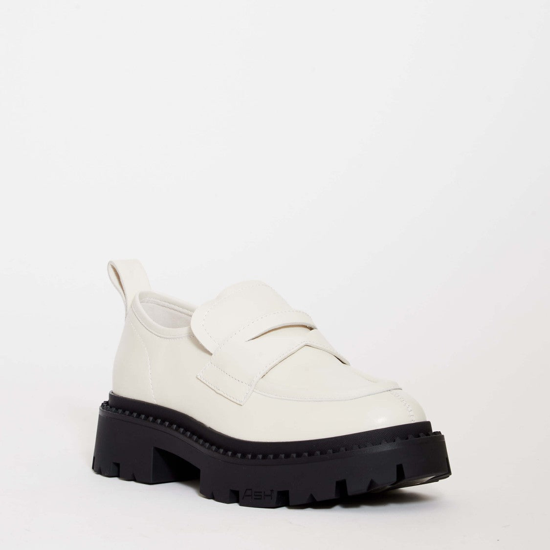 Ash White Tank Moccasin