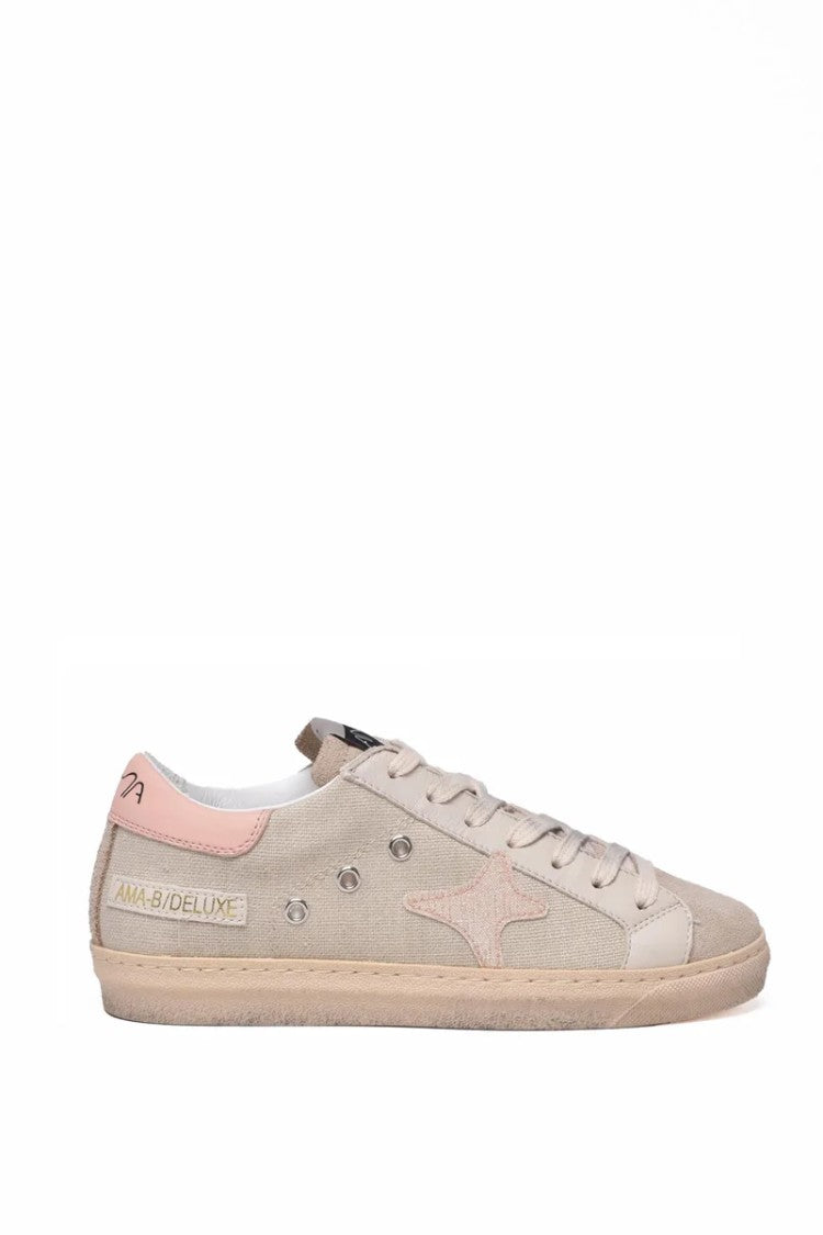 Ama Brand Low-Top Sneakers With Subtle Pink Accents