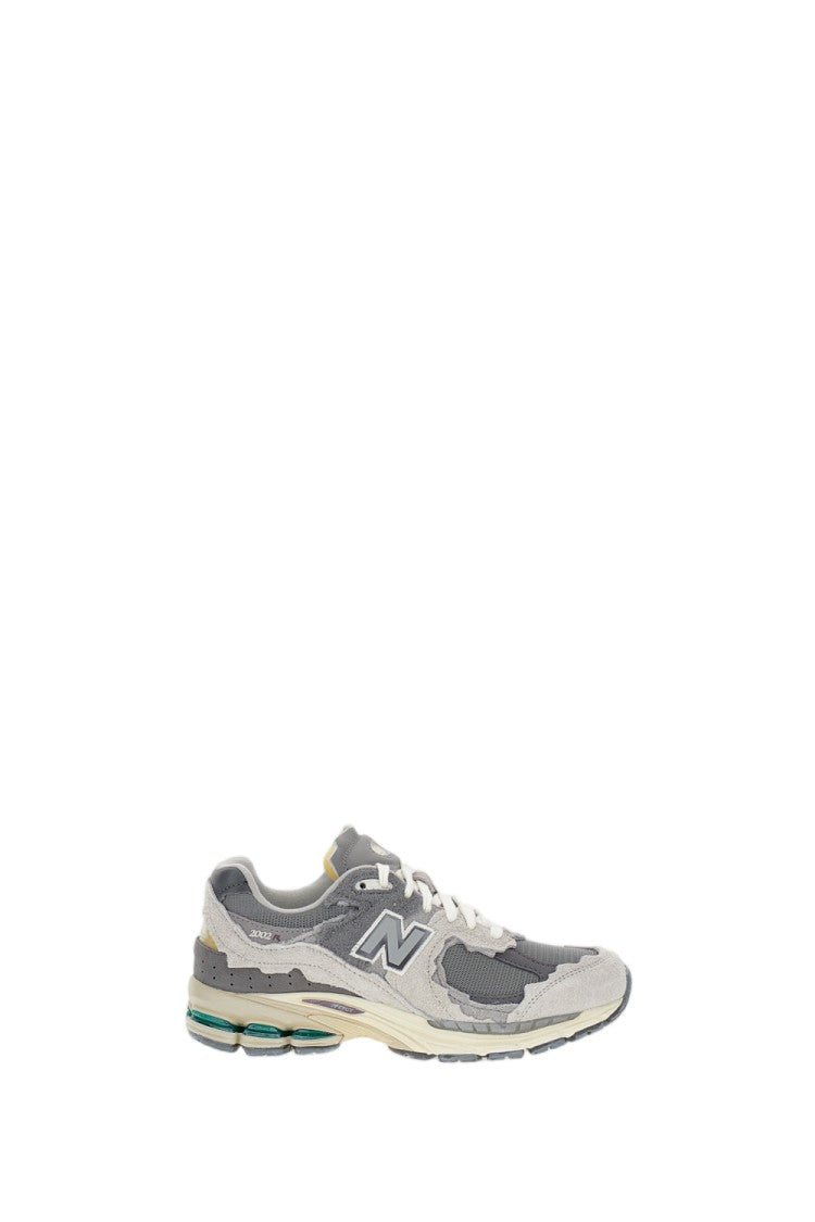 New Balance M2002 Sneakers With Frayed Detailing And Abzorb Midsole