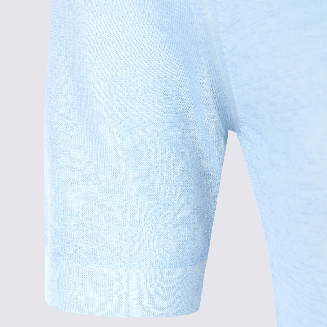 Malo Light Blue Short-Sleeve Sweater With Fitted Silhouette And Round Neckline