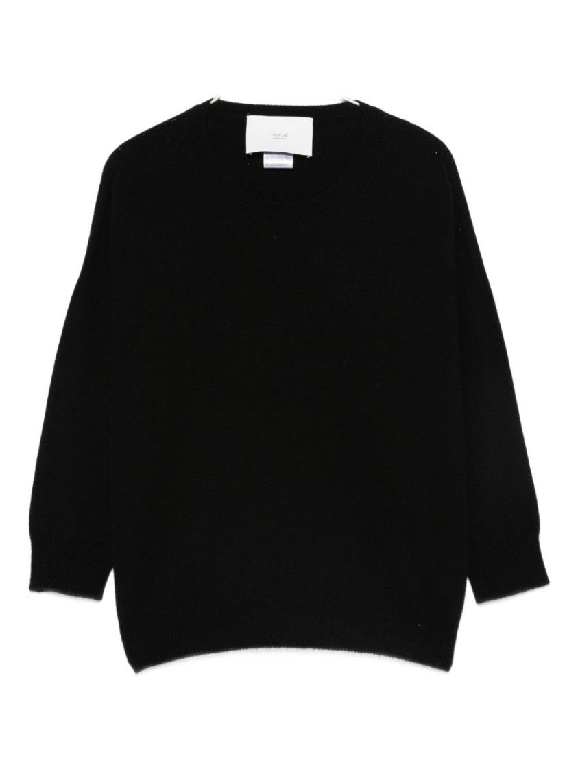 Vanisé Black Sweater With Relaxed Fit
