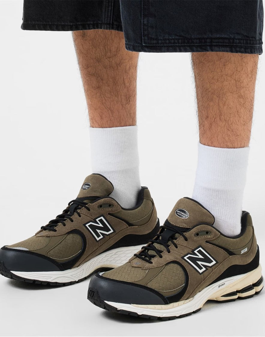 New Balance 2002R Gore-Tex Sneakers