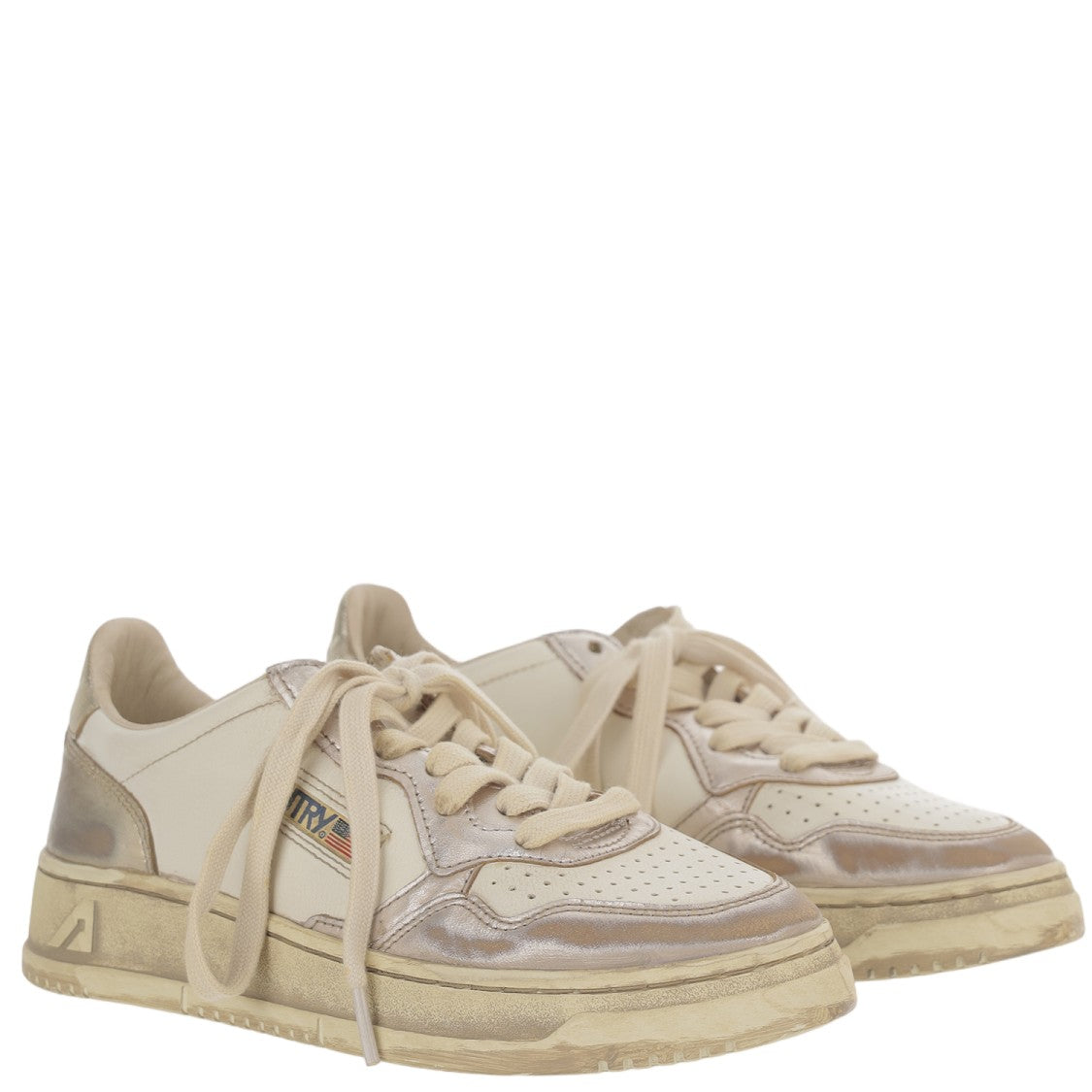 Autry Medalist Low Super Vintage Sneakers