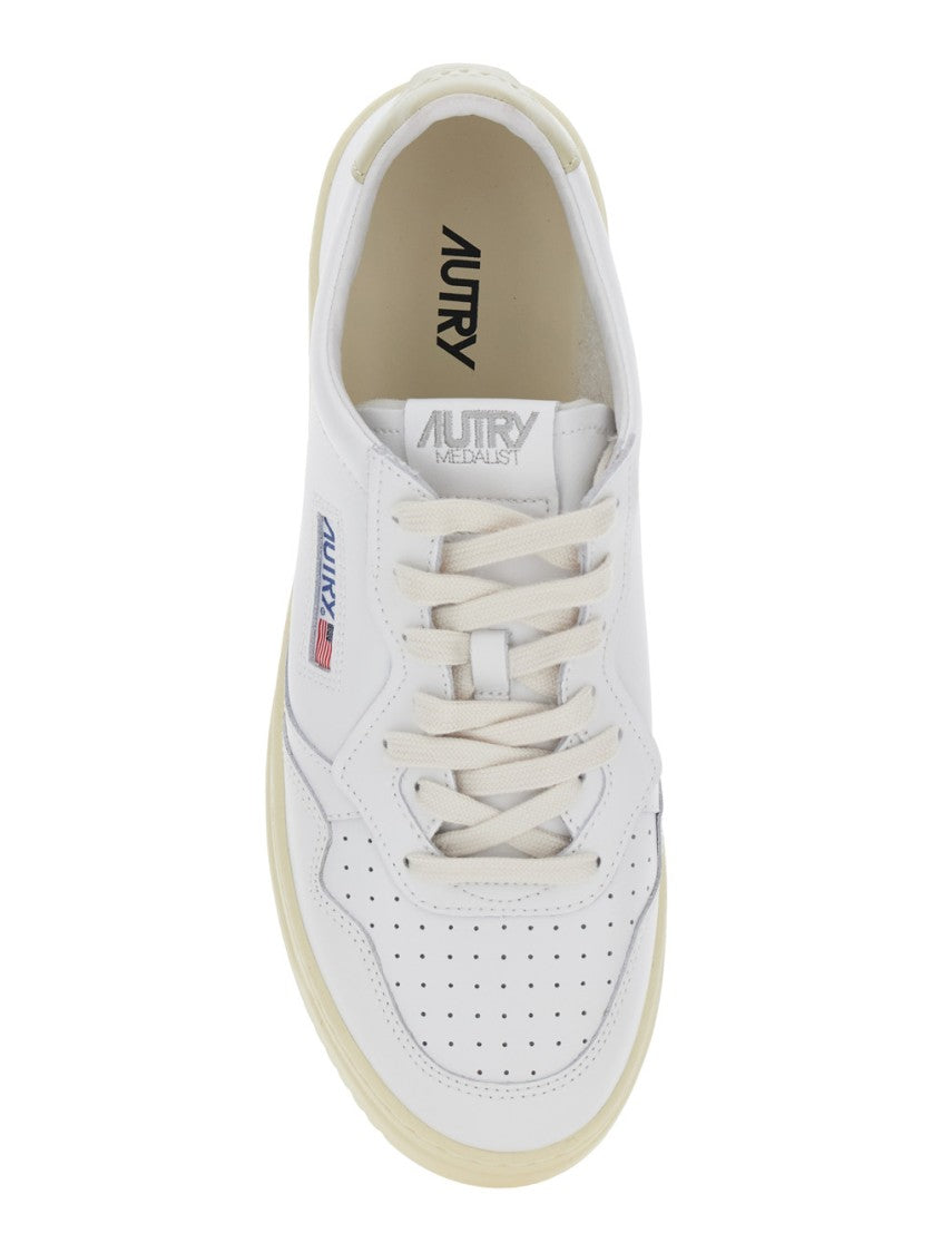 Autry Medalist' White Low Top Sneakers
