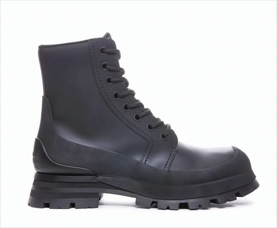 Alexander Mcqueen High-Top Black Calf Leather Boots