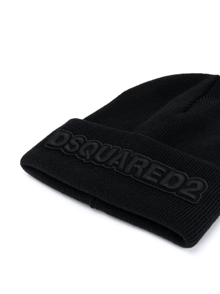 Dsquared2 Classic Black Knit Beanie With Logo Emblem