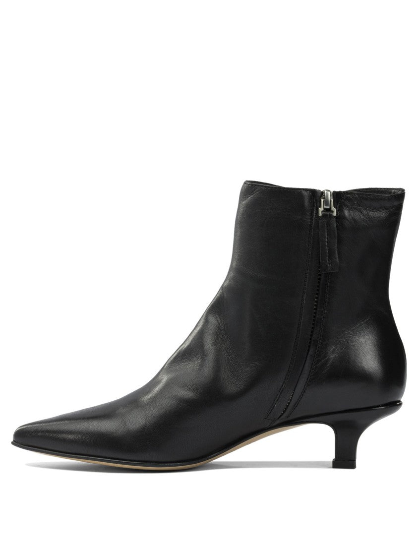 Pomme D'or Elegant Pointed-Toe Ankle Boots With Silhouette